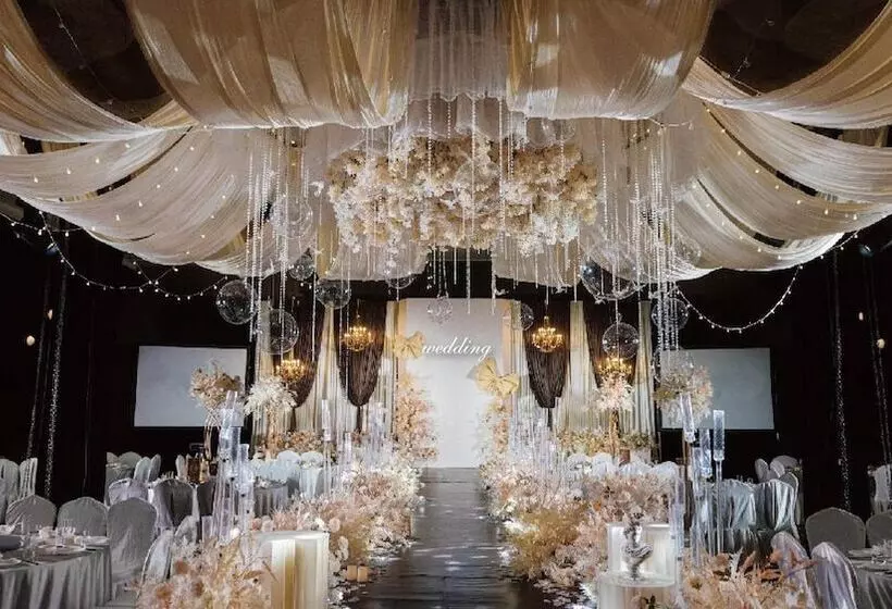 هتل Holiday Inn Xi An Greenland Century City, An Ihg