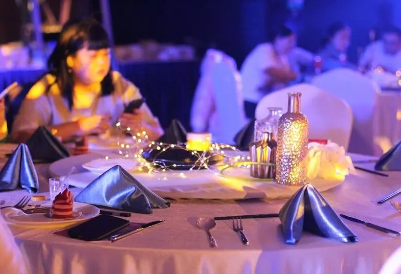 هتل Holiday Inn Xi An Greenland Century City, An Ihg