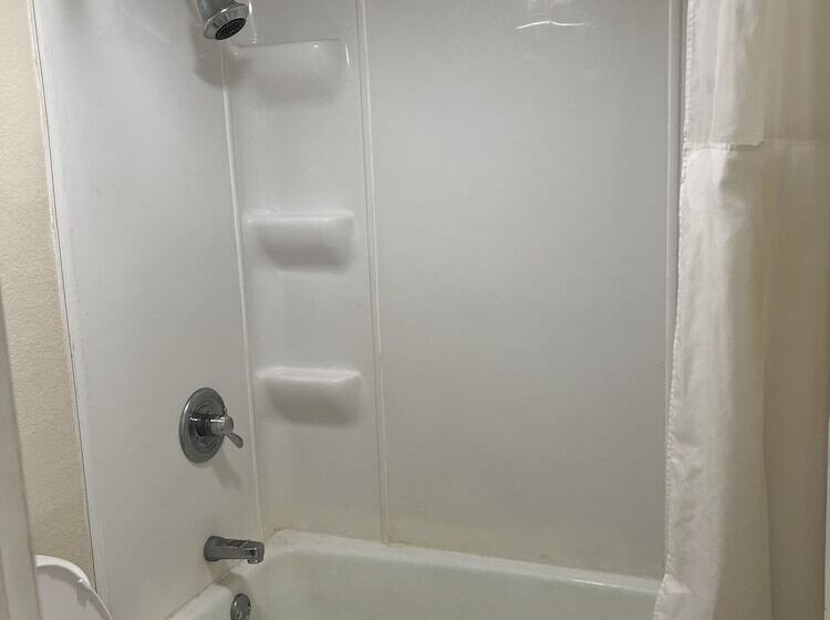 Отель Knights Inn Ashland