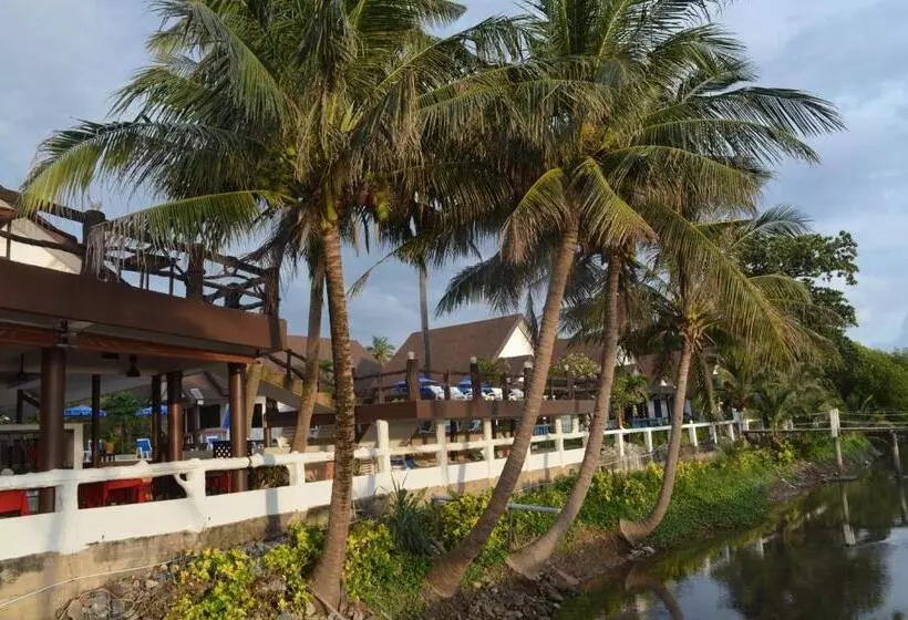 Hotel Lanta Il Mare Beach Resort