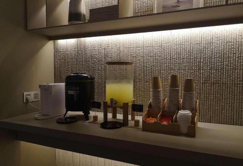 Orange Hotel Select Ningbo Railway Station Yuehu