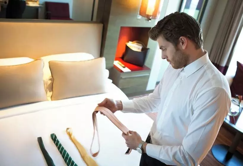 هتل Park Rotana Abu Dhabi