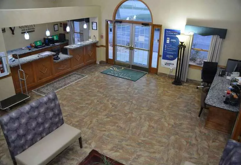 ホテル Quality Inn And Suites Dublin