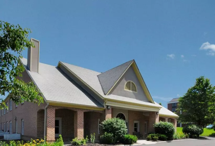 ホテル Quality Inn And Suites Dublin