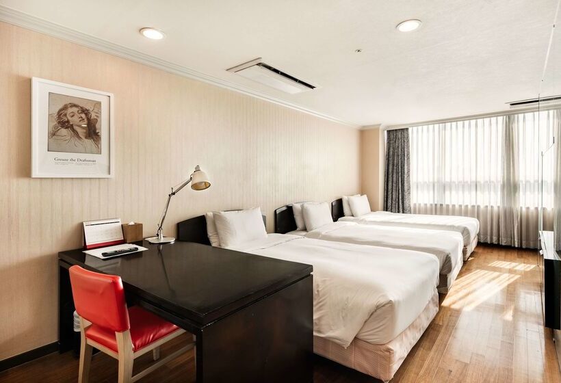 Ramada Hotel And Suites Seoul Namdaemun