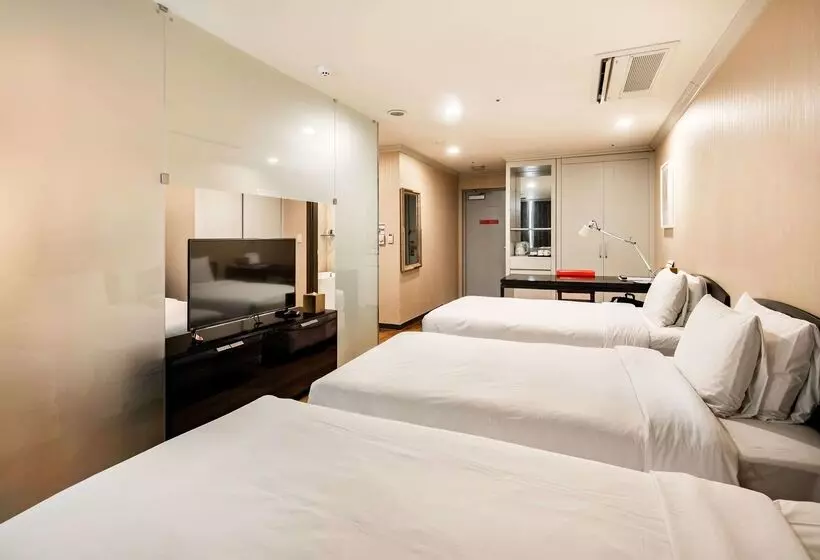 Ramada Hotel And Suites Seoul Namdaemun