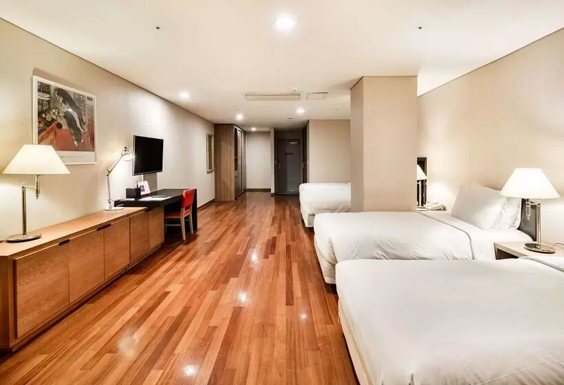 Ramada Hotel And Suites Seoul Namdaemun
