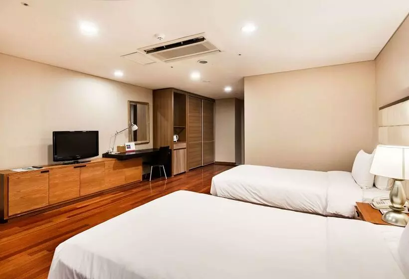 Ramada Hotel And Suites Seoul Namdaemun