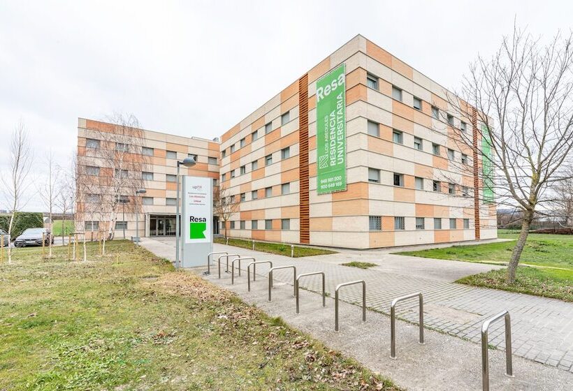 فندق Residencia Universitaria Los Abedules