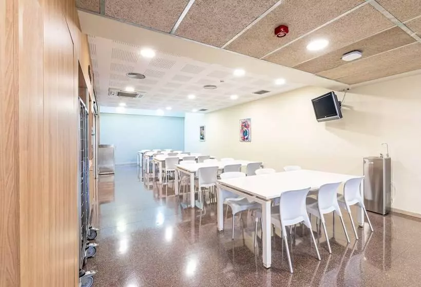 호텔 Residencia Universitaria Los Abedules