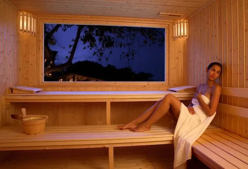 ホテル Shasa Resort   Luxury Beachfront Suites