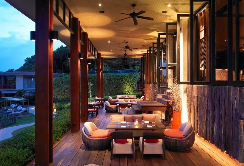 ホテル Shasa Resort   Luxury Beachfront Suites