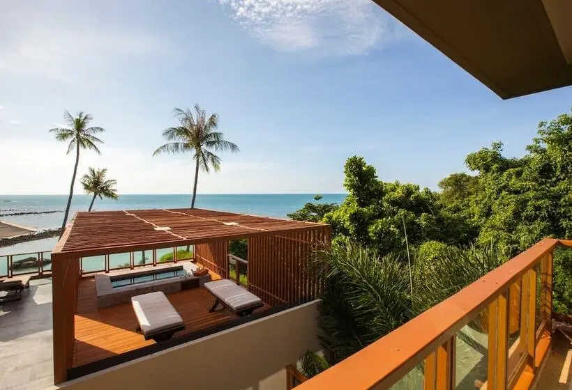 ホテル Shasa Resort   Luxury Beachfront Suites