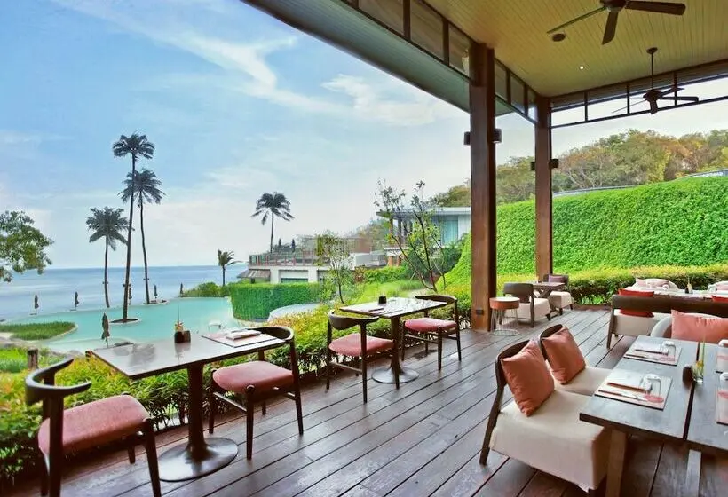 ホテル Shasa Resort   Luxury Beachfront Suites