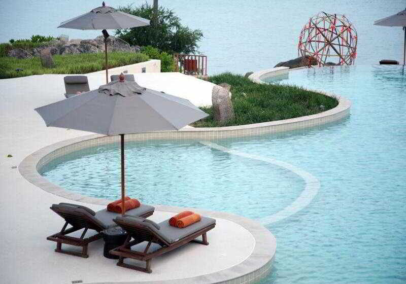 호텔 Shasa Resort   Luxury Beachfront Suites