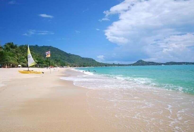 호텔 Shasa Resort   Luxury Beachfront Suites