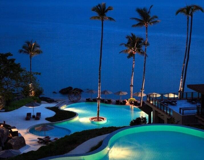 호텔 Shasa Resort   Luxury Beachfront Suites