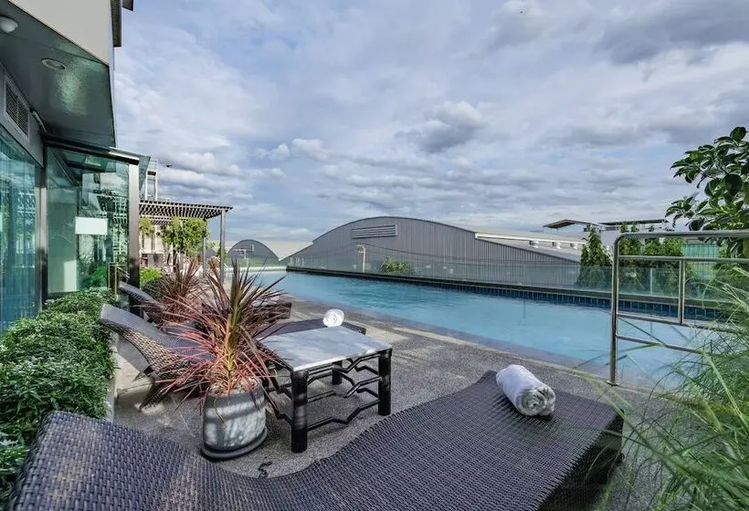 Siam Mandarina Hotel Free Bkk Airport Shuttle