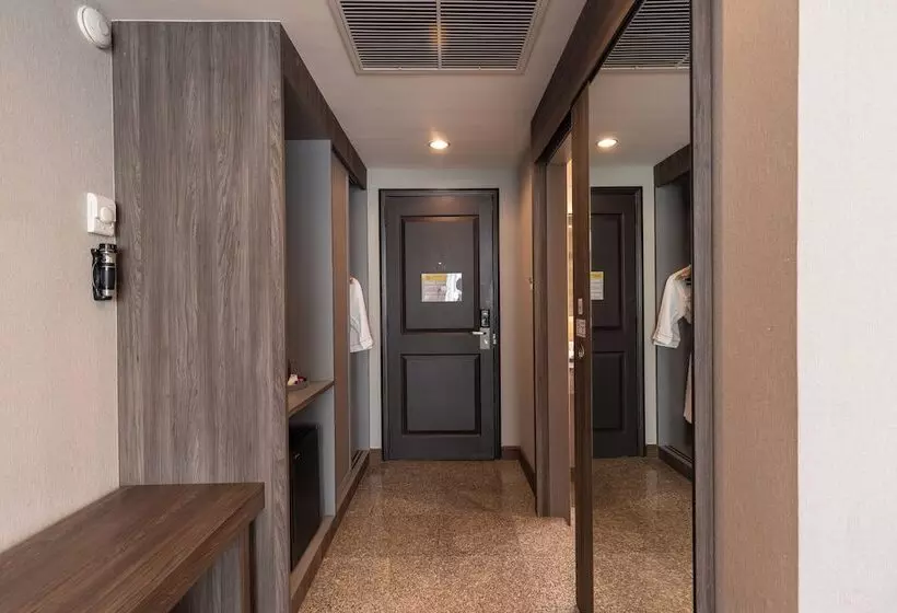 Siam Mandarina Hotel Free Bkk Airport Shuttle