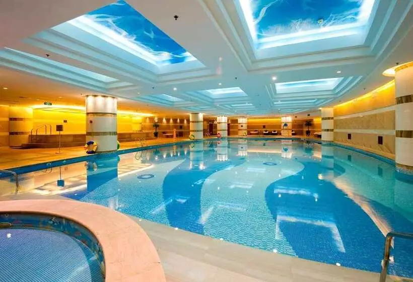 هتل Wyndham Grand Plaza Royale Hangzhou