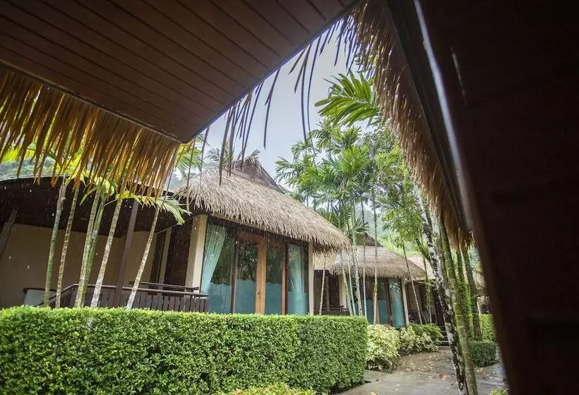 Tup Kaek Sunset Beach Resort Sha Plus