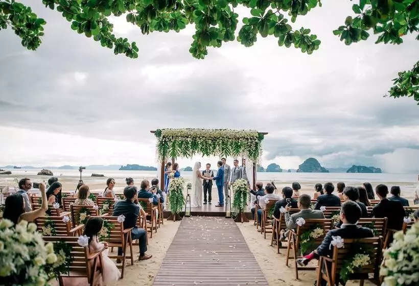 Tup Kaek Sunset Beach Resort Sha Plus