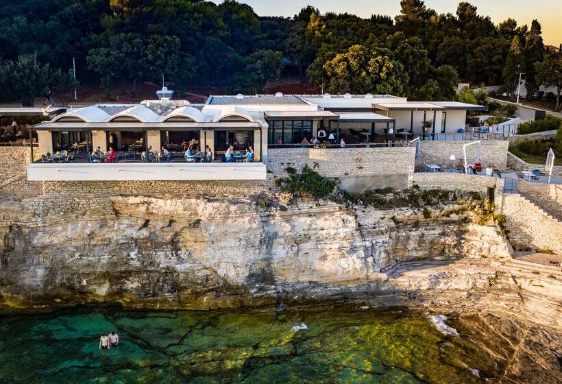 Arena Verudela Beach