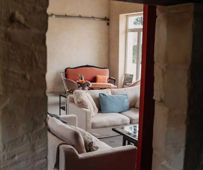 ベッドアンドブレックファースト Les Granges Pelloquin