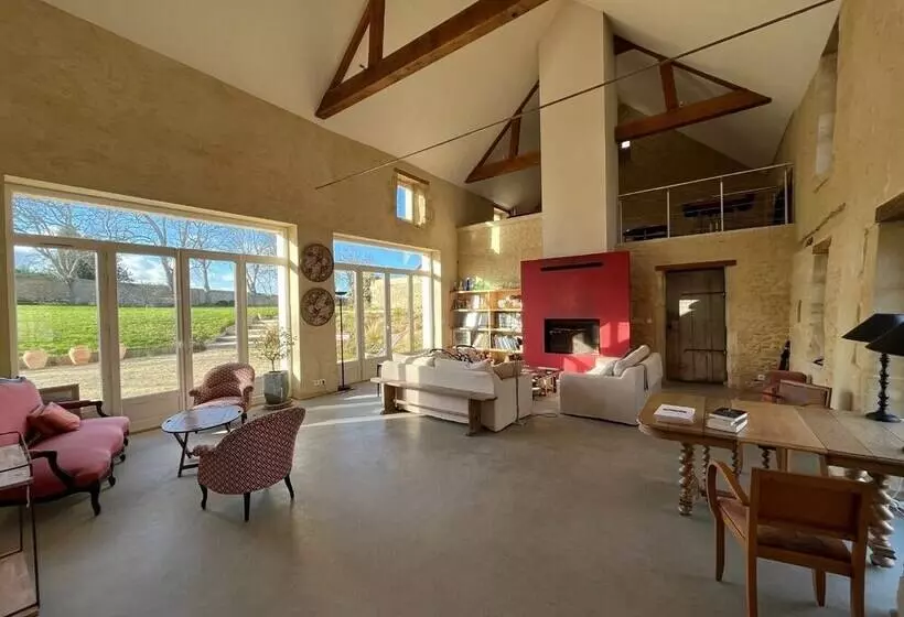 ベッドアンドブレックファースト Les Granges Pelloquin