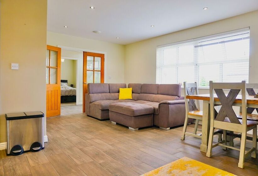 Clonlum Holiday Cottages