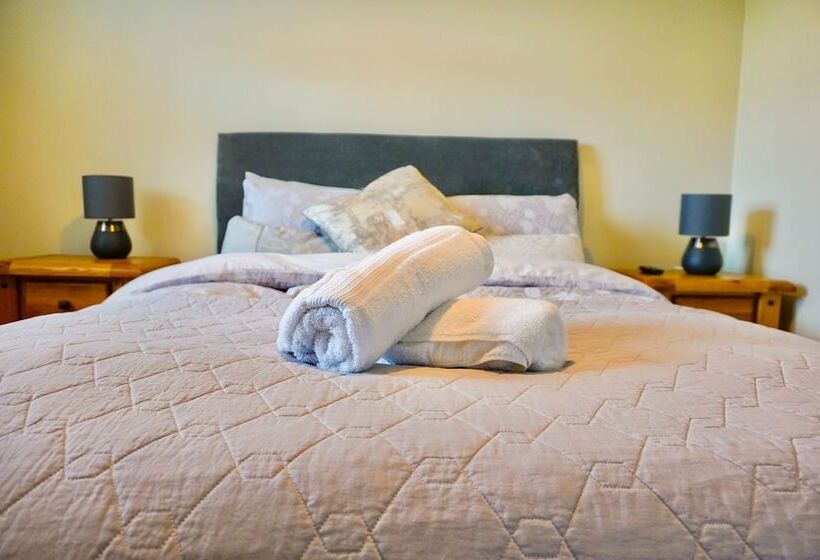 Clonlum Holiday Cottages