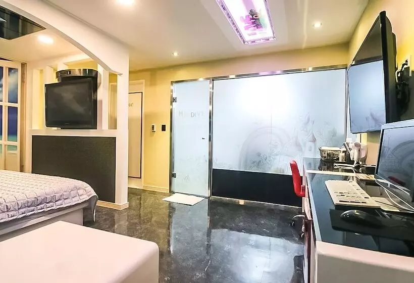 ホテル Changwon Sangnamdong Maldives