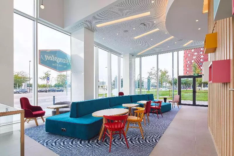 هتل Hampton By Hilton Barcelona Fira Gran Via