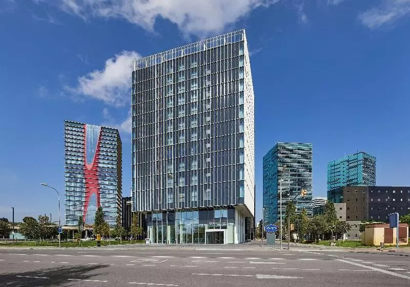 هتل Hampton By Hilton Barcelona Fira Gran Via