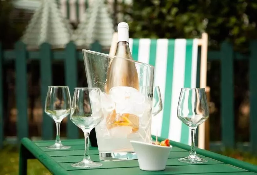 ホテル Le Fruit Défendu