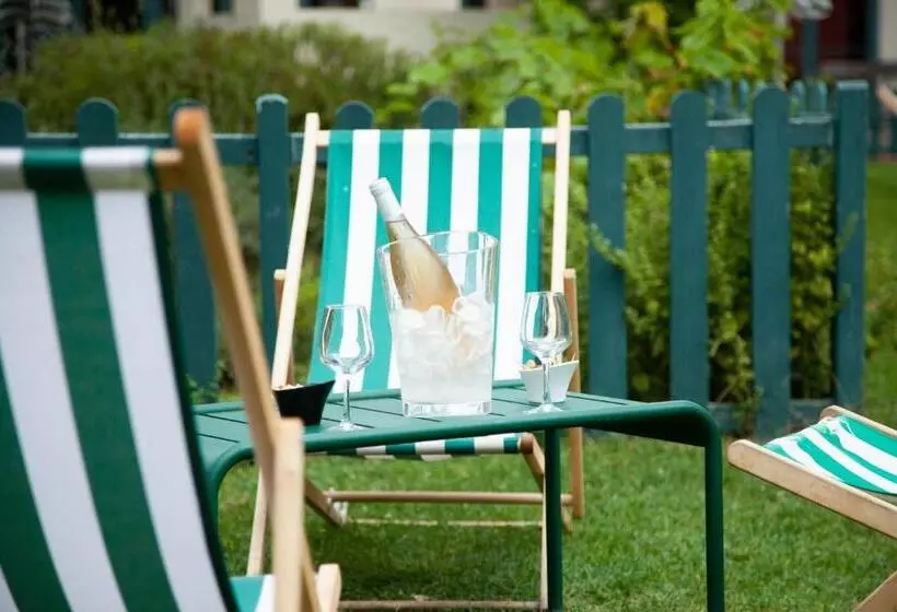 ホテル Le Fruit Défendu