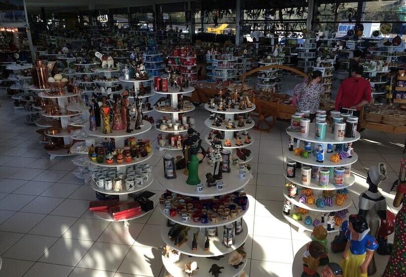 Hotel Parque Das Tuias