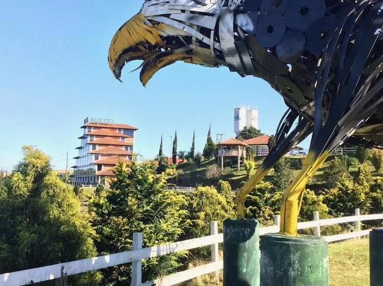 ホテル Parque Das Tuias