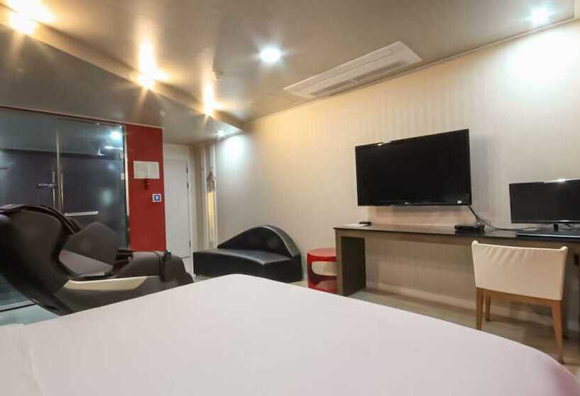 מוטל Changwon Sangnamdong Mtm