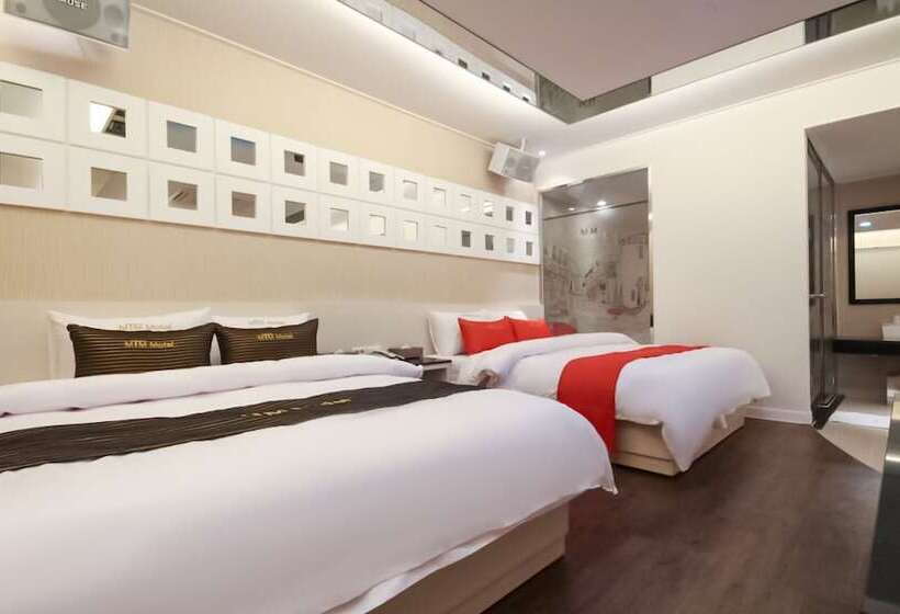 מוטל Changwon Sangnamdong Mtm