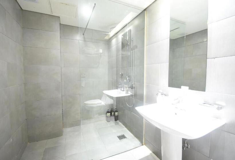 فندق على الطريق Seocho Lava Gyodaenambuteomineol