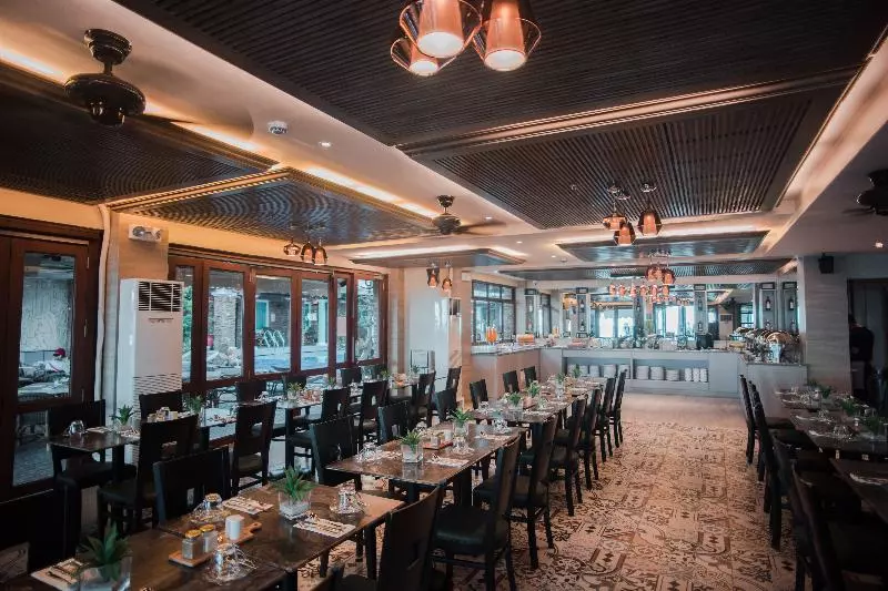 Boracay Mandarin Island Hotel