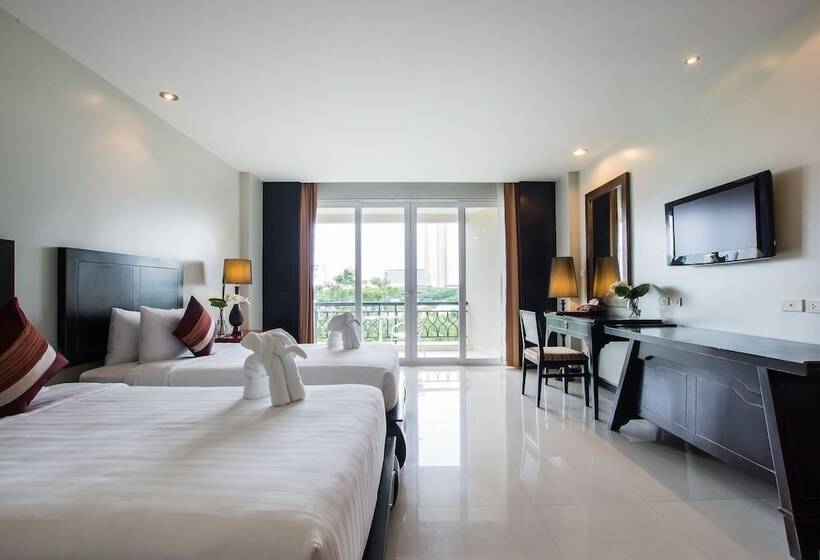 Dorshada Resort By The Sea