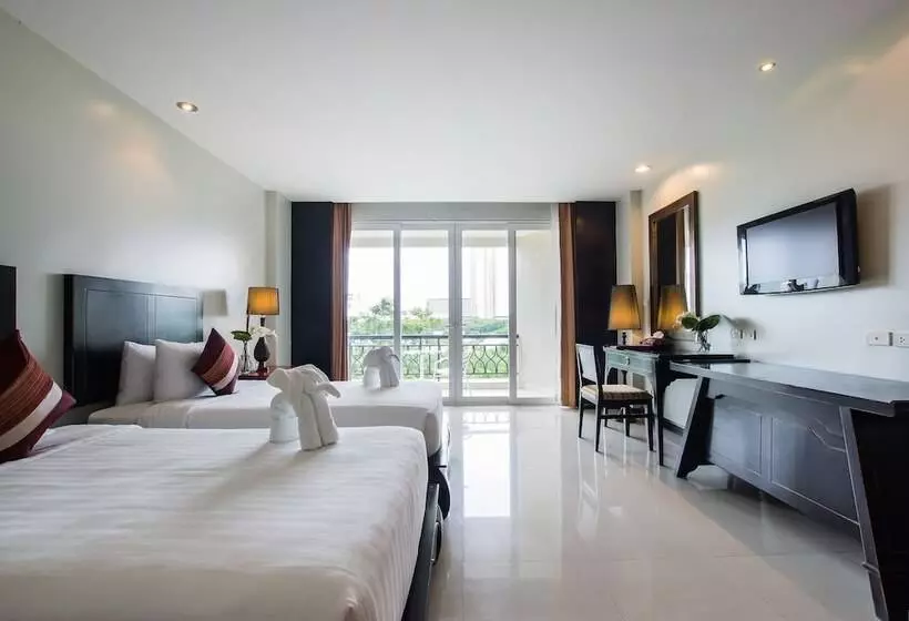 Dorshada Resort By The Sea