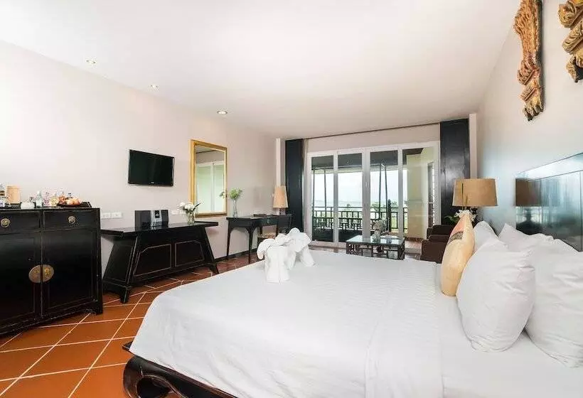 Dorshada Resort By The Sea