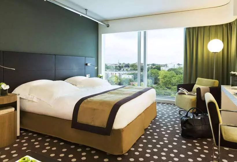 هتل Barriere Lille