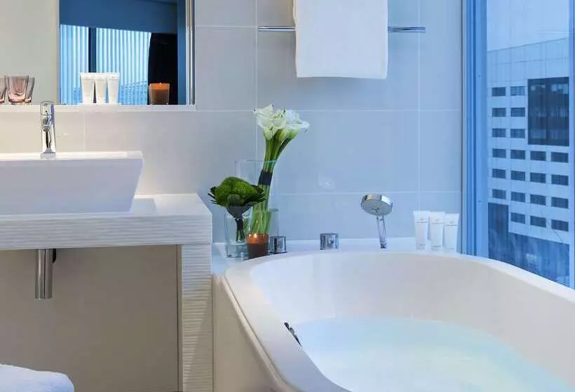 هتل Barriere Lille