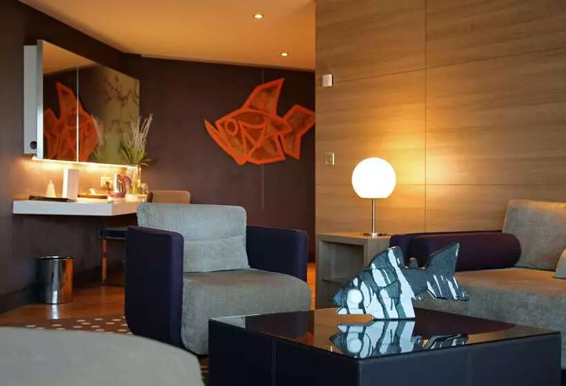 هتل Barriere Lille