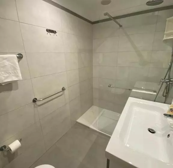 Отель Belvedere