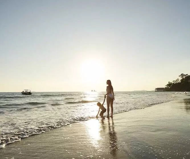 ホテル Centara Q Resort Rayong